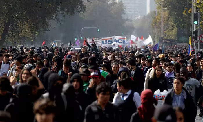 Chile: masivas protestas contra el plan económico de Kast